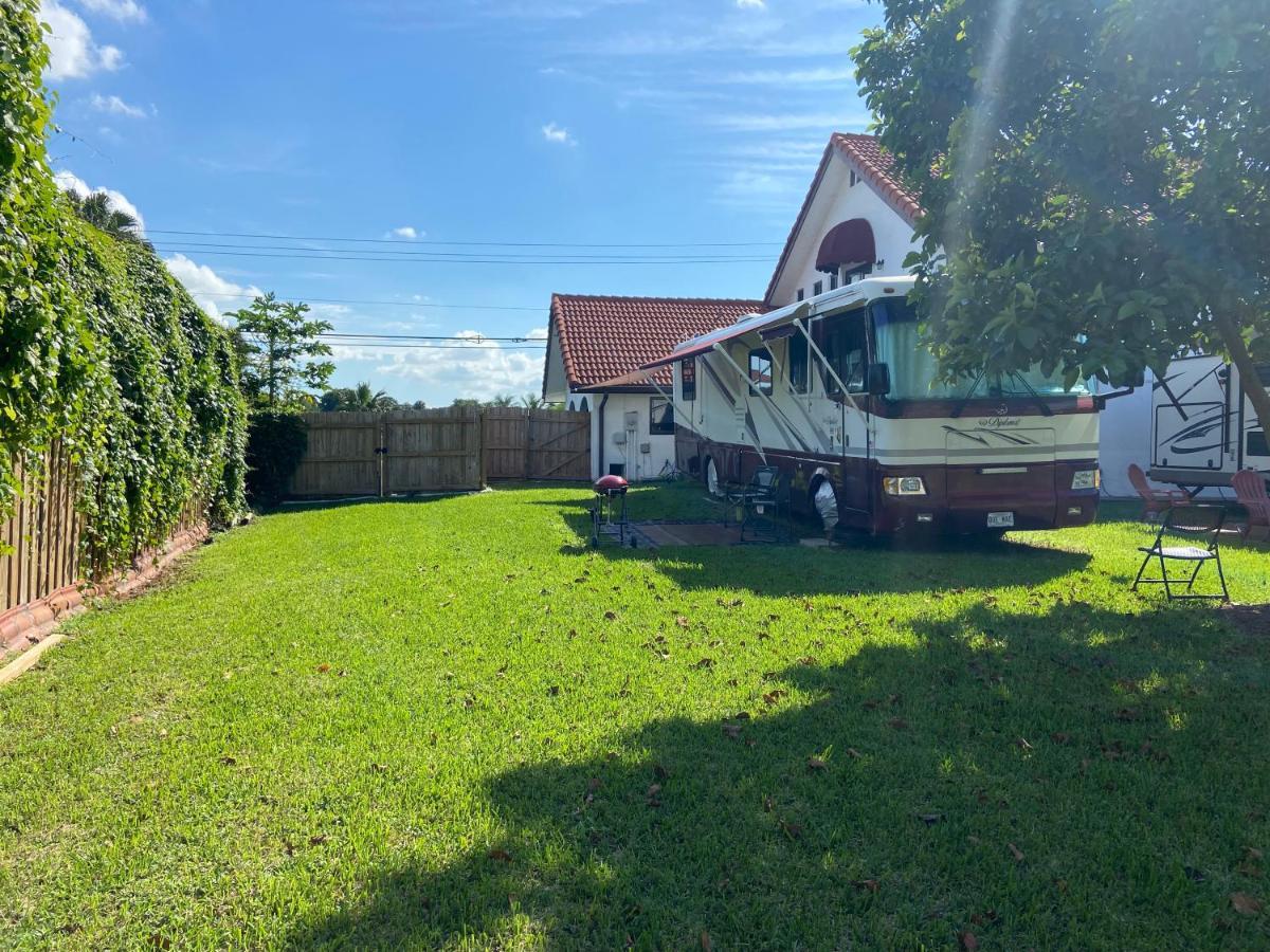 Remodeled And Comfortable Rv - Free Parking Miami Ngoại thất bức ảnh