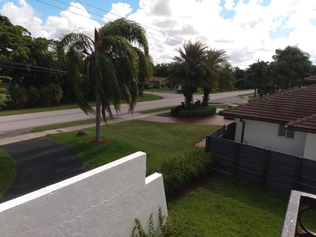 Remodeled And Comfortable Rv - Free Parking Miami Ngoại thất bức ảnh