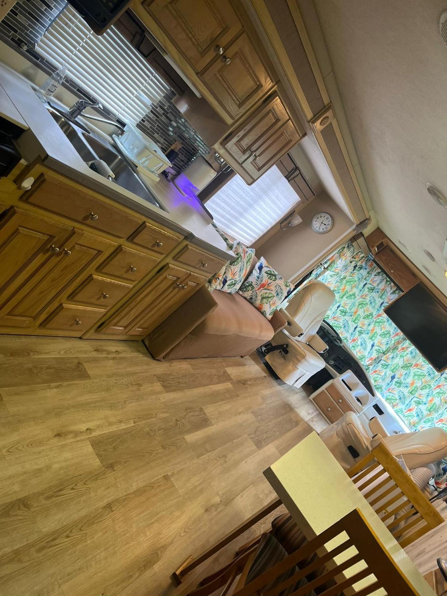 Remodeled And Comfortable Rv - Free Parking Miami Ngoại thất bức ảnh