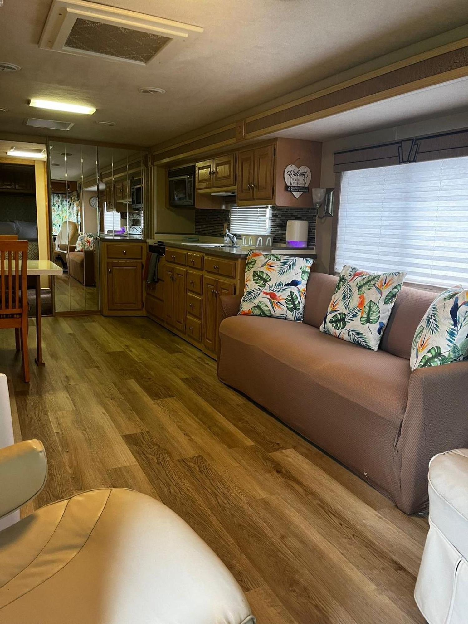 Remodeled And Comfortable Rv - Free Parking Miami Ngoại thất bức ảnh